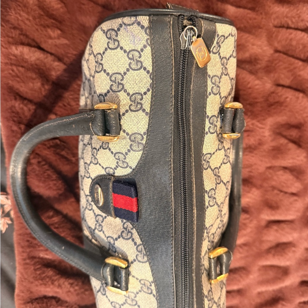 Vintage Gucci Navy Boston - Picture 5 of 16